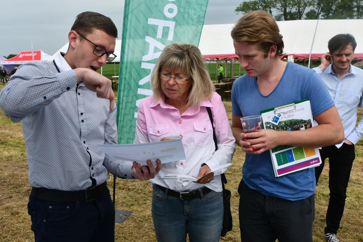 Obchodní zástupce projektu Clever Farm Polní dni Žlunice Syngenta
